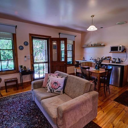 Cherry Plum Cottages Port Fairy Exterior foto