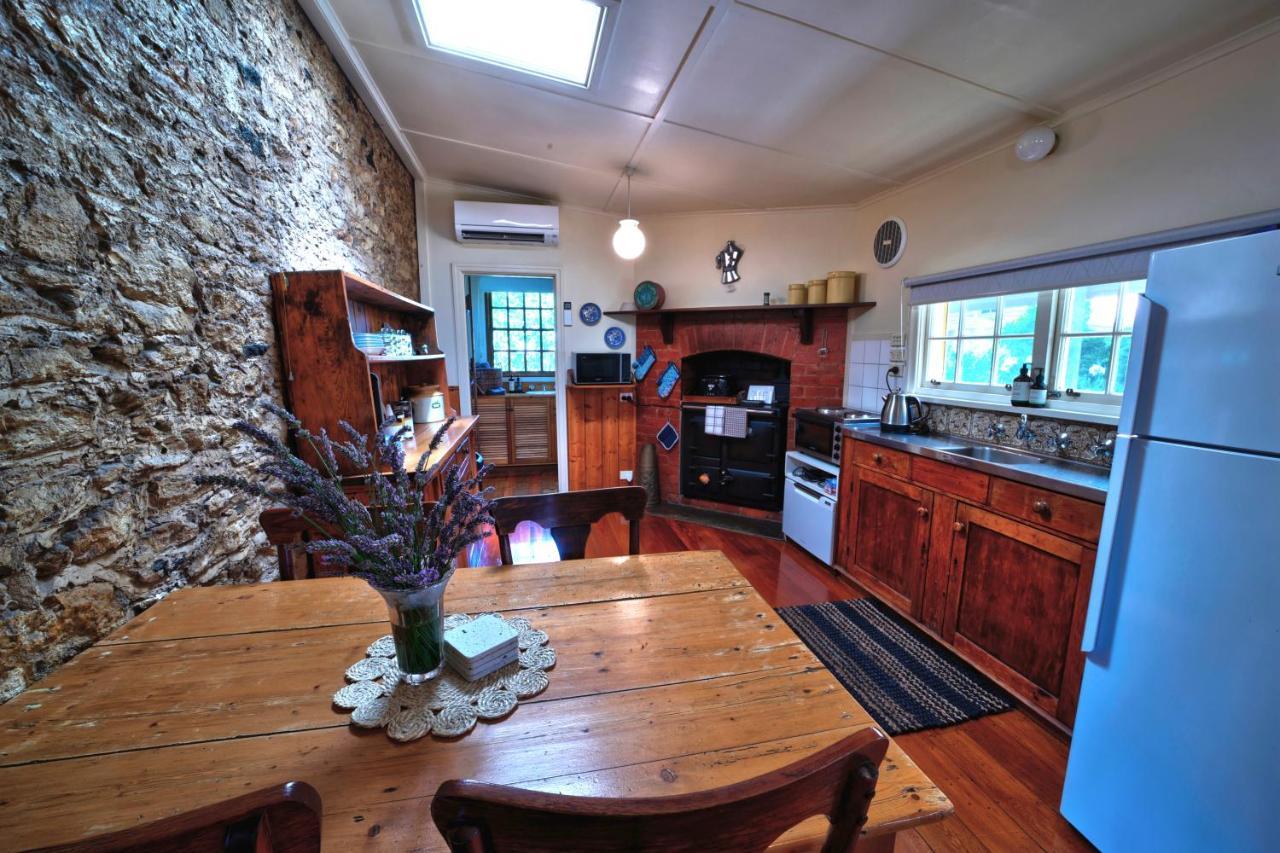 Cherry Plum Cottages Port Fairy Exterior foto